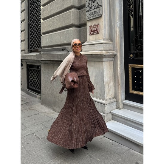 Simli triko etekli takım