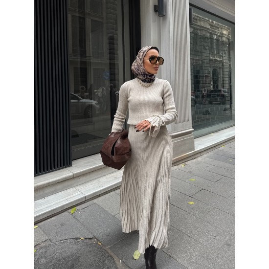 Simli triko etekli takım