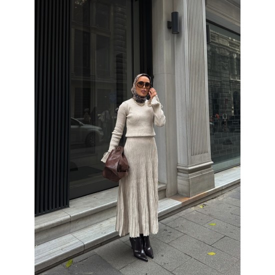 Simli triko etekli takım